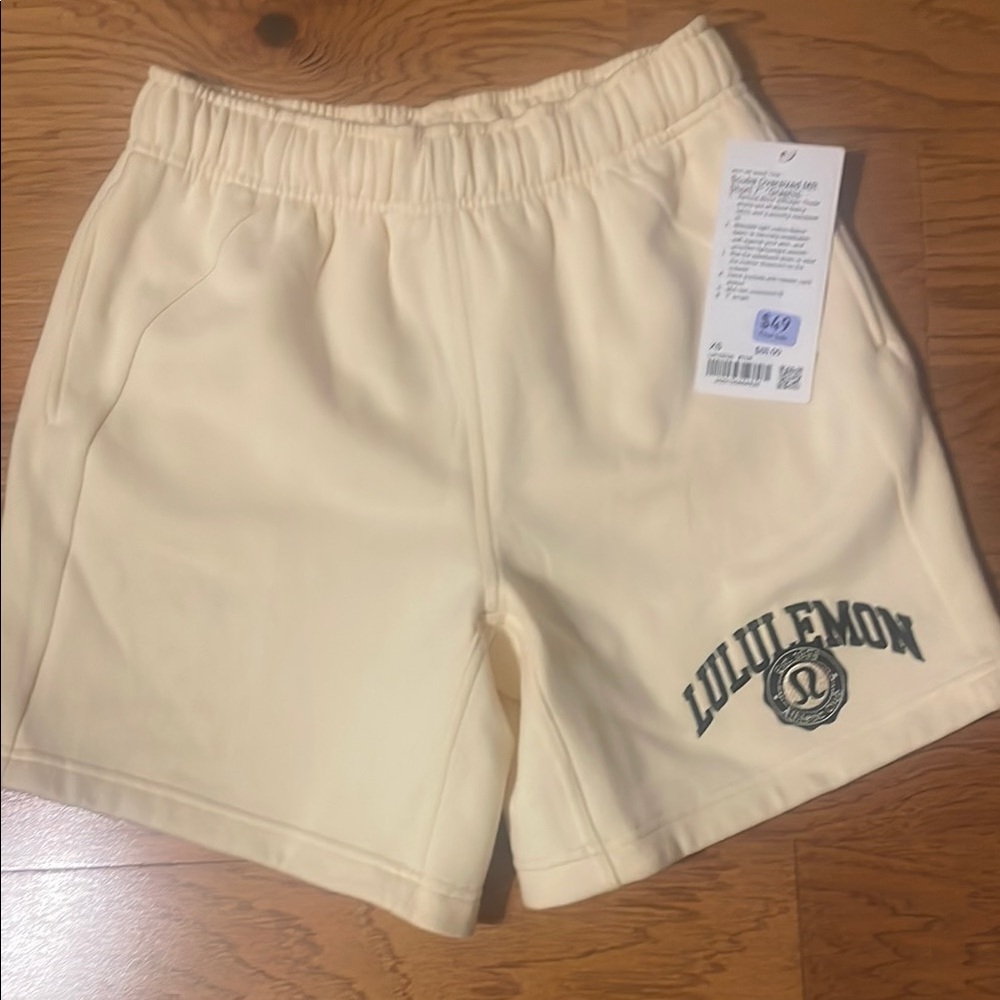 NWT. Lululemon pale yellow Shorts. Size xs.